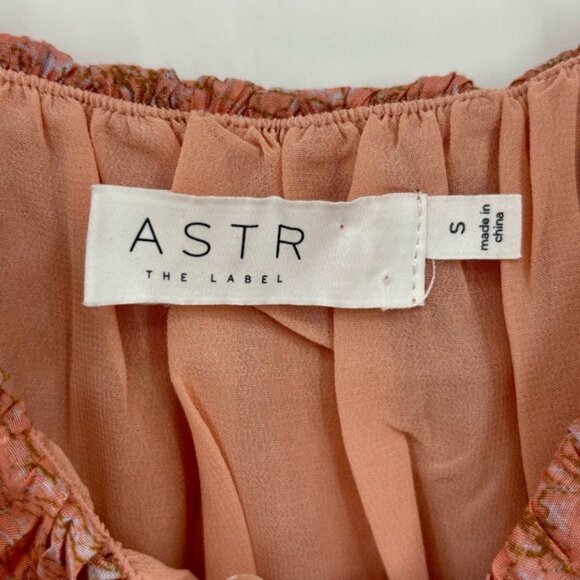 ASTR the Label Theron Botanical Puff Sleeve Smocked Top Size Small - Picture 9 of 13